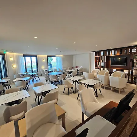 Ocean Hotel 4*